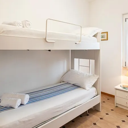 Διαμέρισμα Beachfront Lido 95