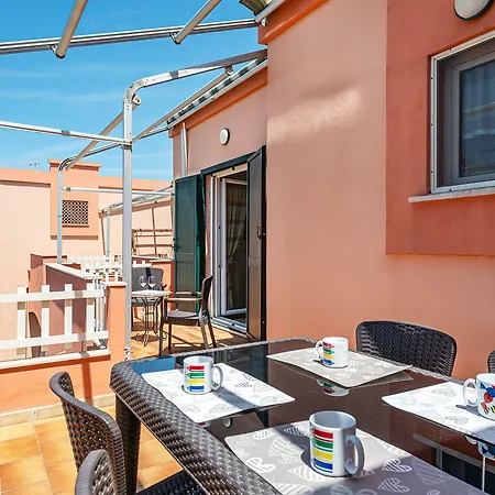 Διαμέρισμα Beachfront Lido 95 *