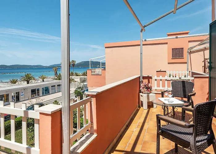 Beachfront Lido 95 Daire *