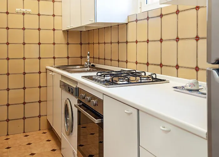 Apartamento Beachfront Lido 95 *