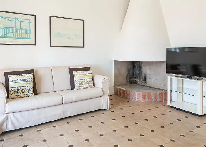 Beachfront Lido 95 *