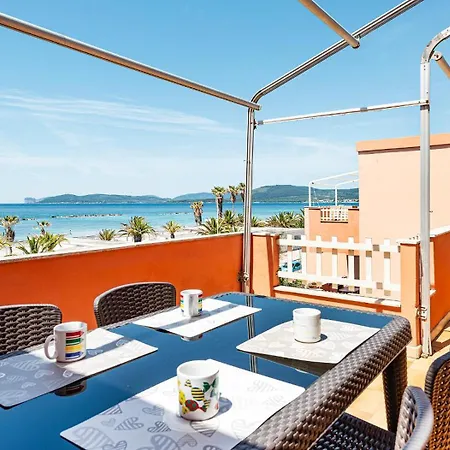 Beachfront Lido 95 شقة *