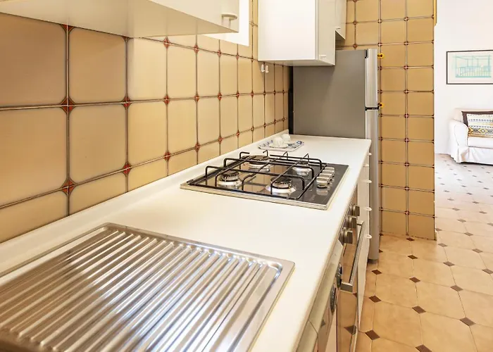 Beachfront Lido 95 شقة ألغيرو