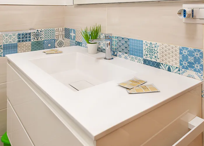 Beachfront Lido 95 شقة *