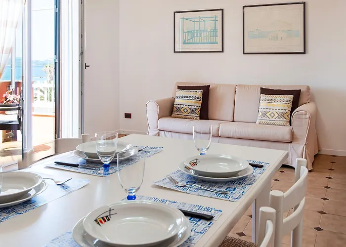 Beachfront Lido 95 شقة *